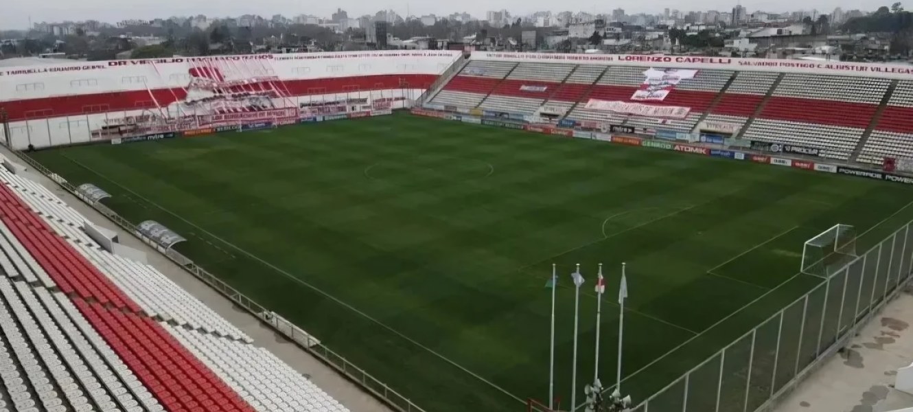 Morón - Ferro se juega con visitantes